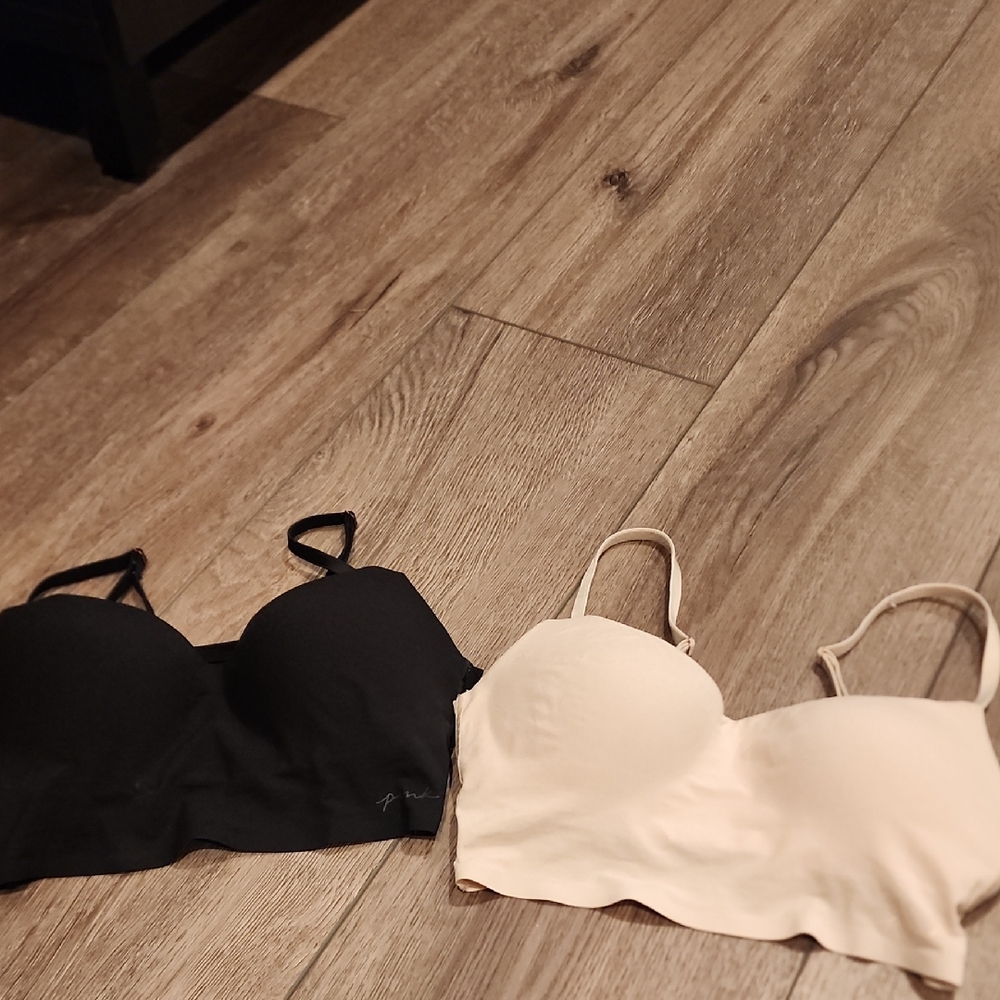 Victoria's Secret Black and Cream Bra Set